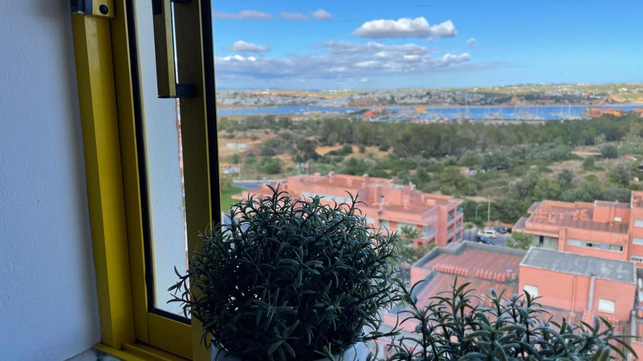 No More Snow, 300 M From The Beach, King Size Bed, Fast Wi-Fi Portimão Eksteriør bilde